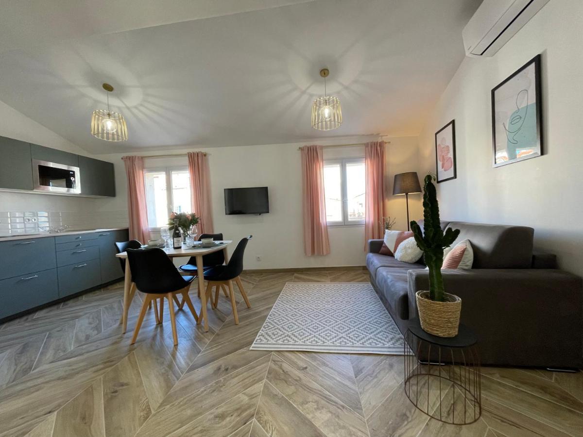 Nice Renting - Massena - Loft - Heart Of Vieil Antibes - The Market With Sea View Екстер'єр фото