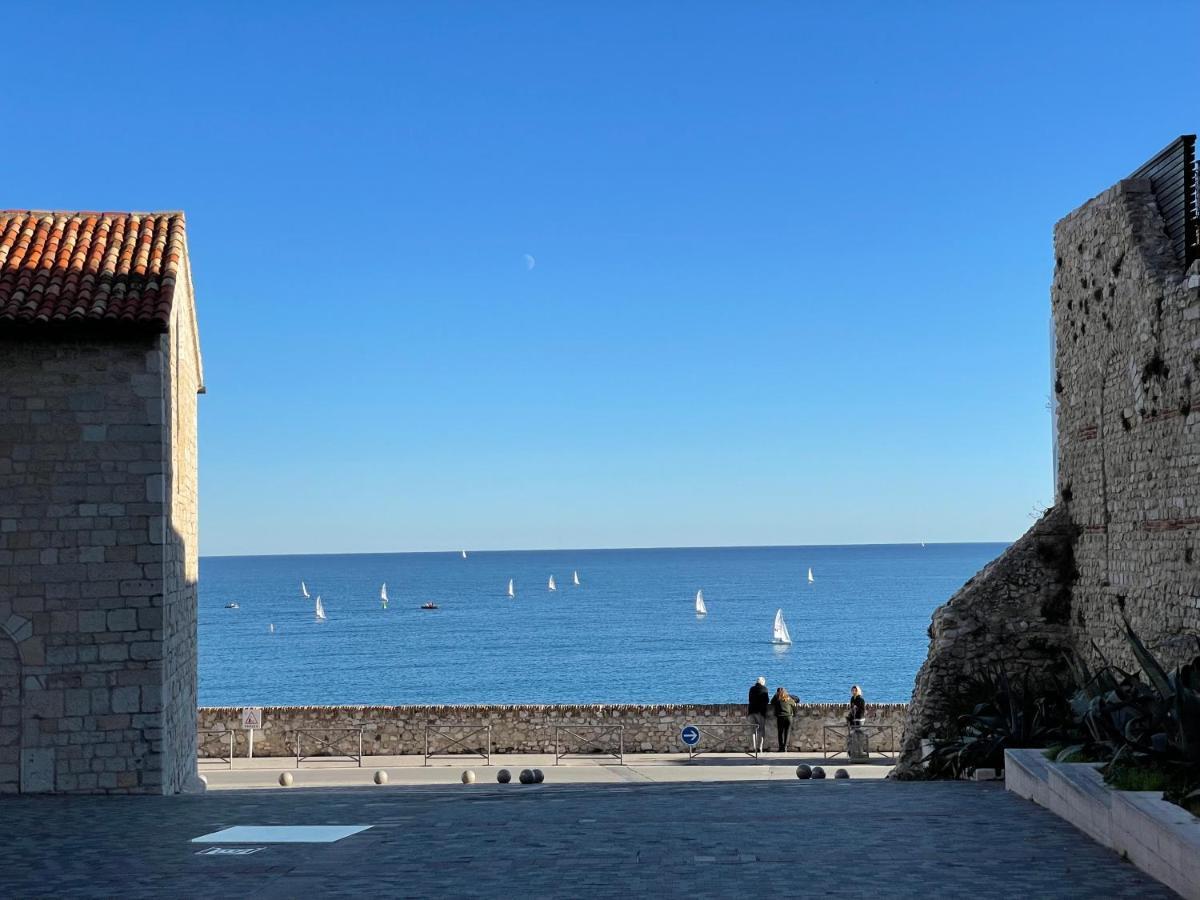 Nice Renting - Massena - Loft - Heart Of Vieil Antibes - The Market With Sea View Екстер'єр фото